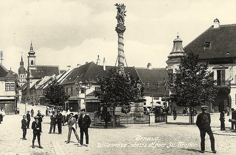 Trnava -Trojicne namestie 1922-1940 pomenovane ako Wilsonovo namestie.jpg